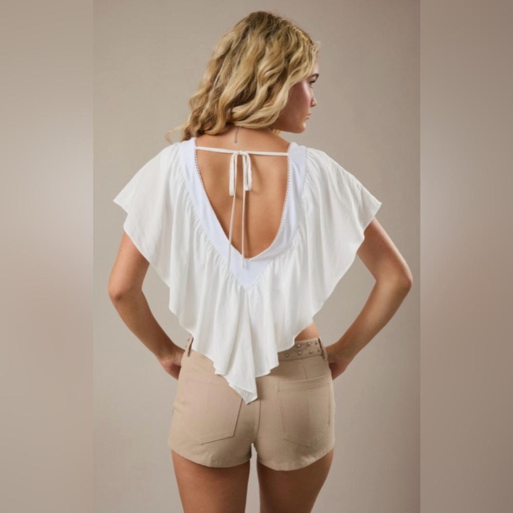 V neck Ruffle Top - Picture 3 of 3